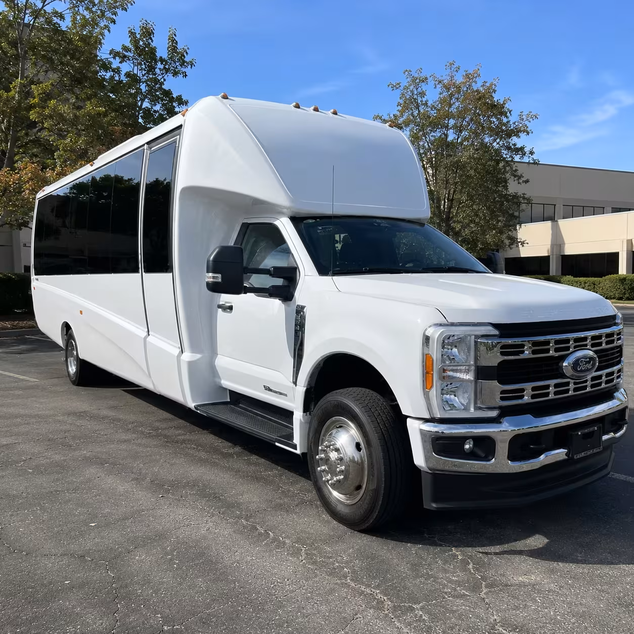 livonia minibus rentals for youth sports teams and tournaments